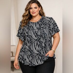 Rose & Olive Black and White Women's Blouse 2X